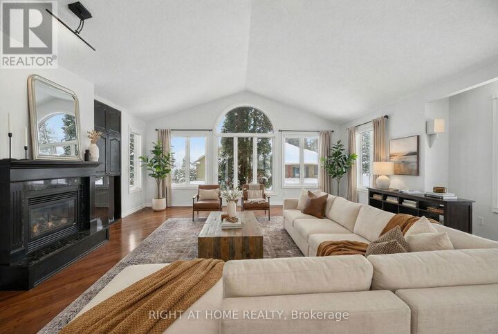 Property Photo:  54 Highland Drive  ON L0L 2L0 