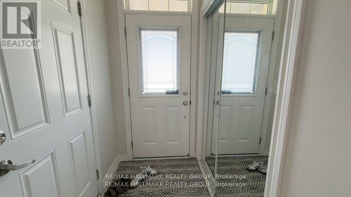 Property Photo:  207 Cayman Road  ON K2S 0N9 