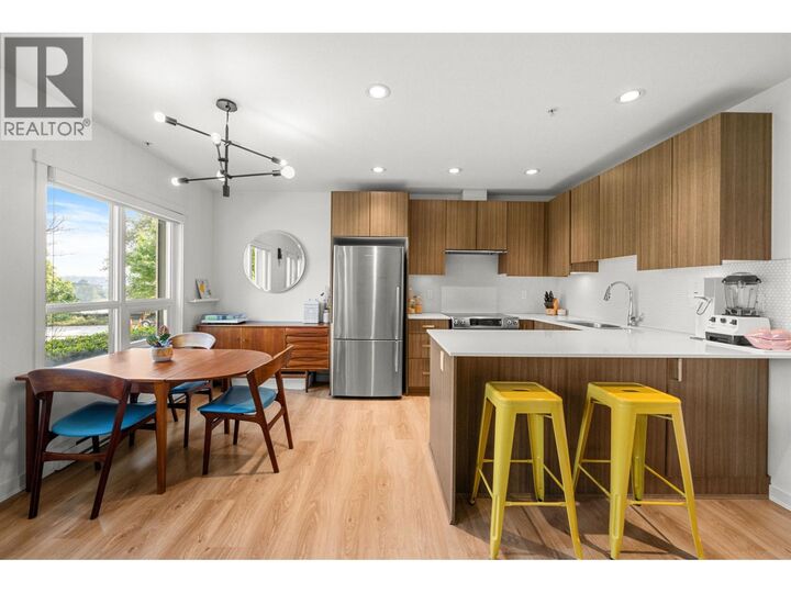 Property Photo:  125 Columbia Street Th4  BC V3L 0G8 