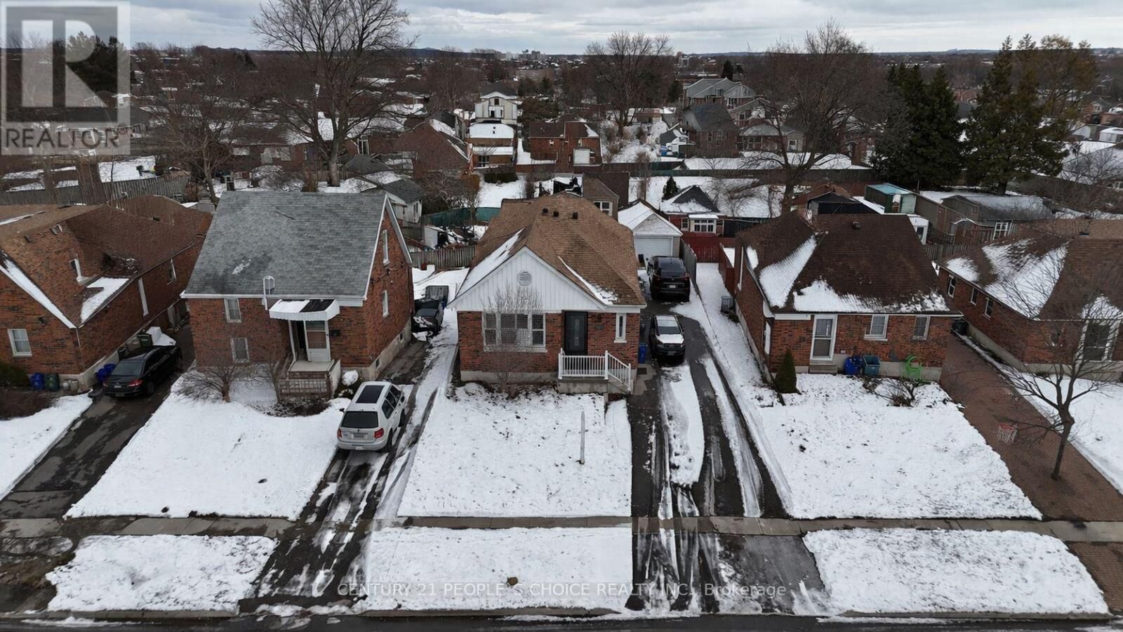 Property Photo:  67 Highland Avenue Main Floor  ON L1H 6A4 