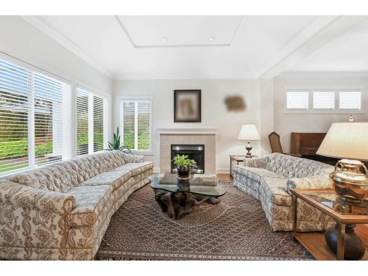 Property Photo:  18088 8 Avenue 11  BC V3Z 9T6 