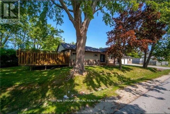 Property Photo:  306 Glenwoods Avenue  ON L4P 2W8 