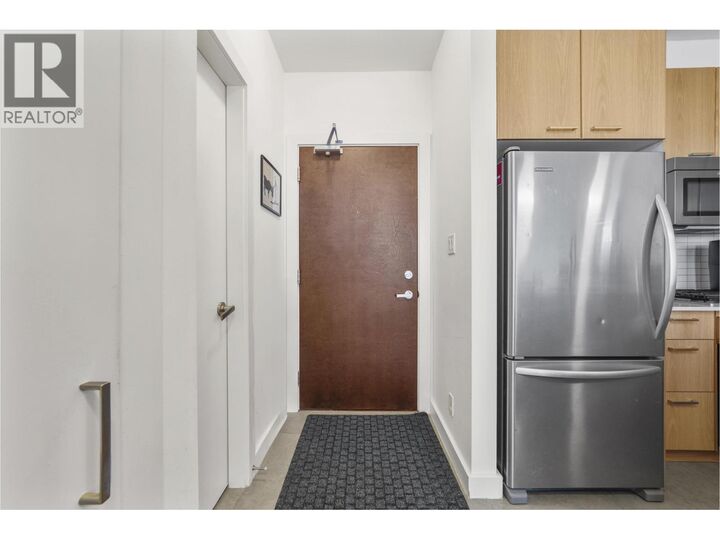 Property Photo:  2789 Shaughnessy Street 907  BC V3C 0C3 