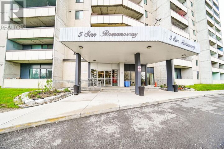 Property Photo:  5 San Romano Way 110  ON M3N 2Y4 