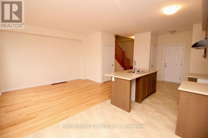 Property Photo:  272 Explorer Way  ON L2V 0K2 