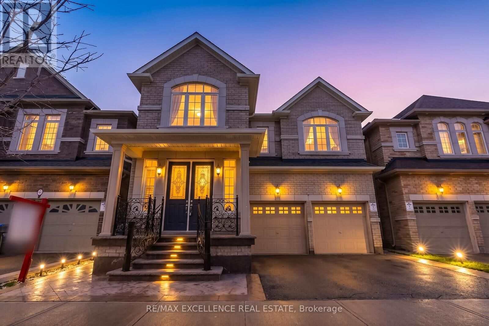 Property Photo:  40 Muscovy Drive  ON L7A 4M4 