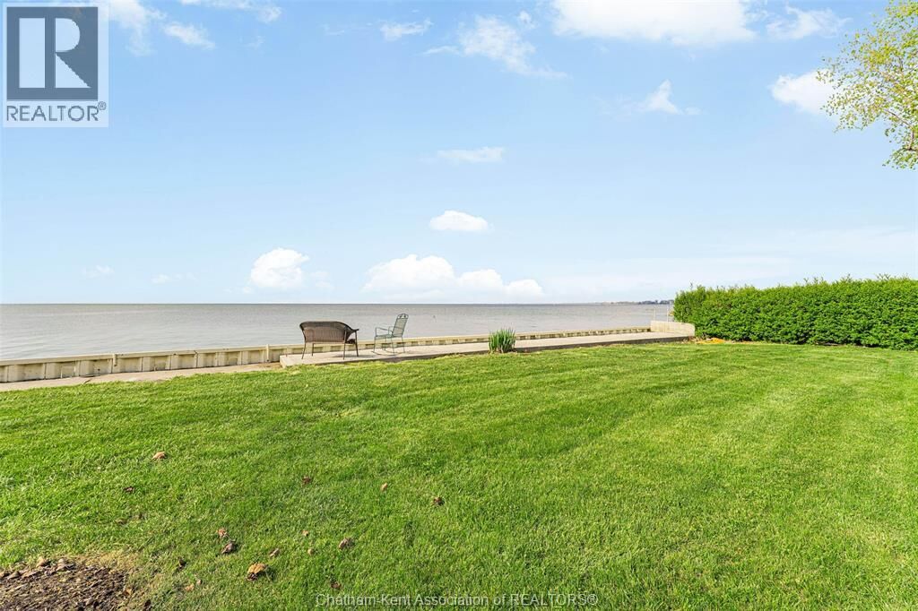 Property Photo:  85 Island Crescent  ON N0P 2L0 