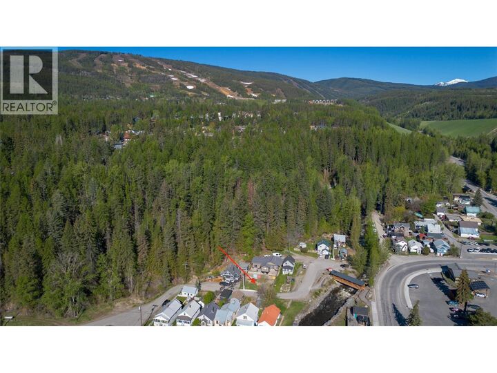Property Photo:  350B Kimberley Avenue  BC V1A 2J1 