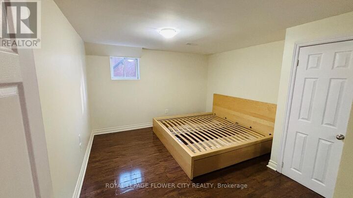 Property Photo:  952 Clark Boulevard  ON L9T 6P6 