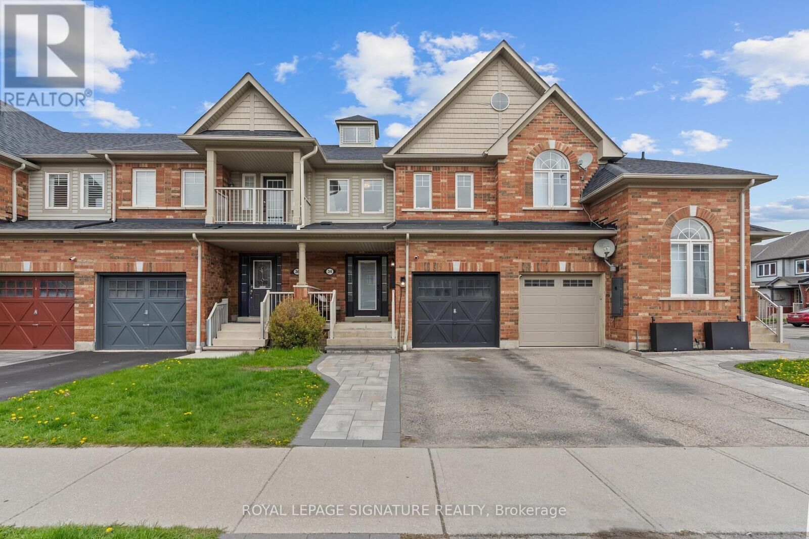Property Photo:  34 Keywood Street  ON L1Z 2E4 