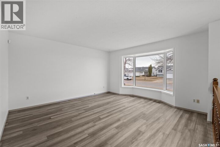 Property Photo:  3367 15th Avenue E  SK S6V 7V3 