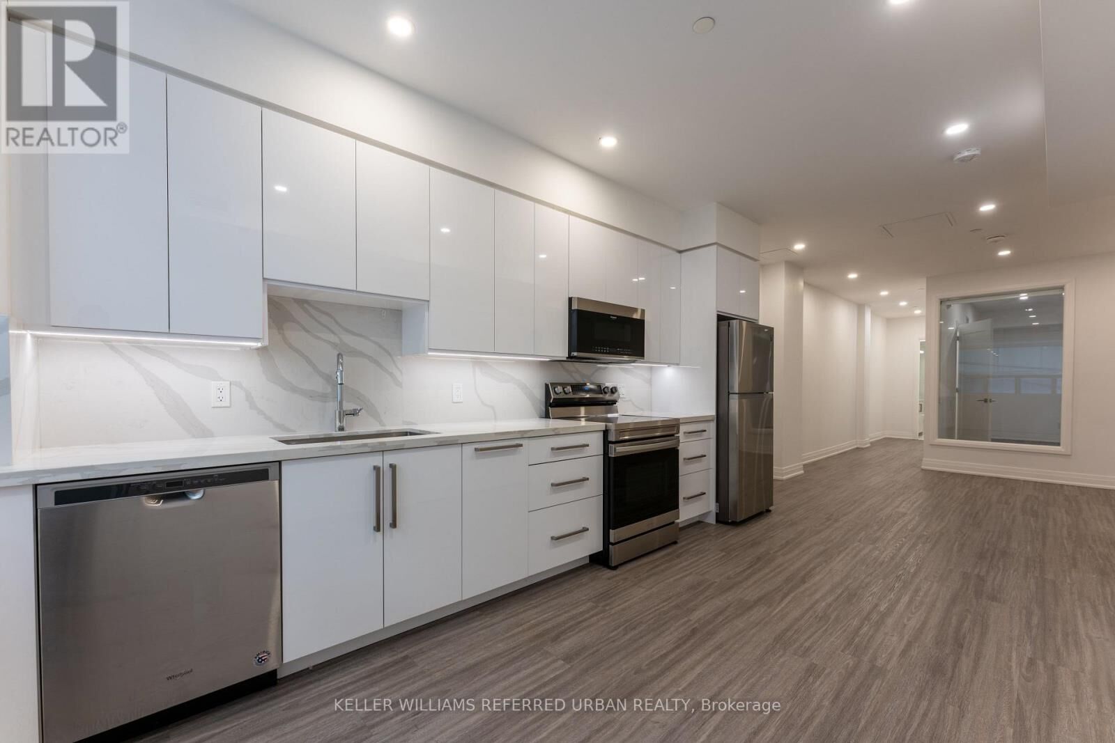 Property Photo:  475 Queen Street West 201  ON M5V 2A9 