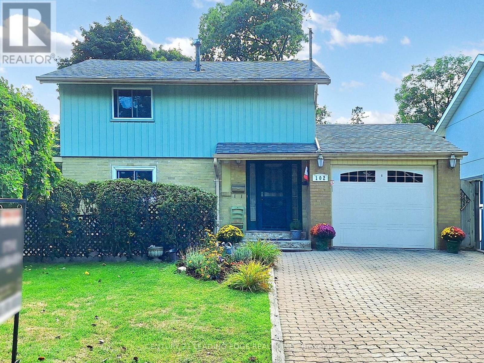 Property Photo:  102 Botany Hill Road  ON M1G 3K7 