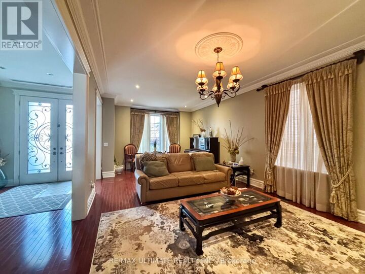 Property Photo:  38 Wilmar Road  ON M9B 3R9 