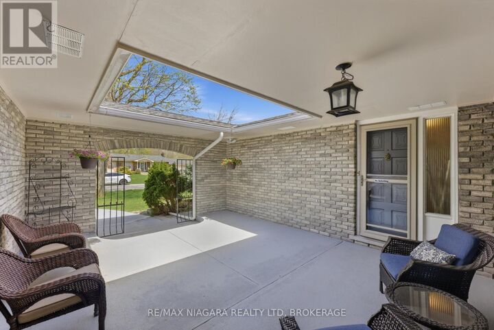 Property Photo:  45 Lindbergh Drive  ON L2A 2Z6 