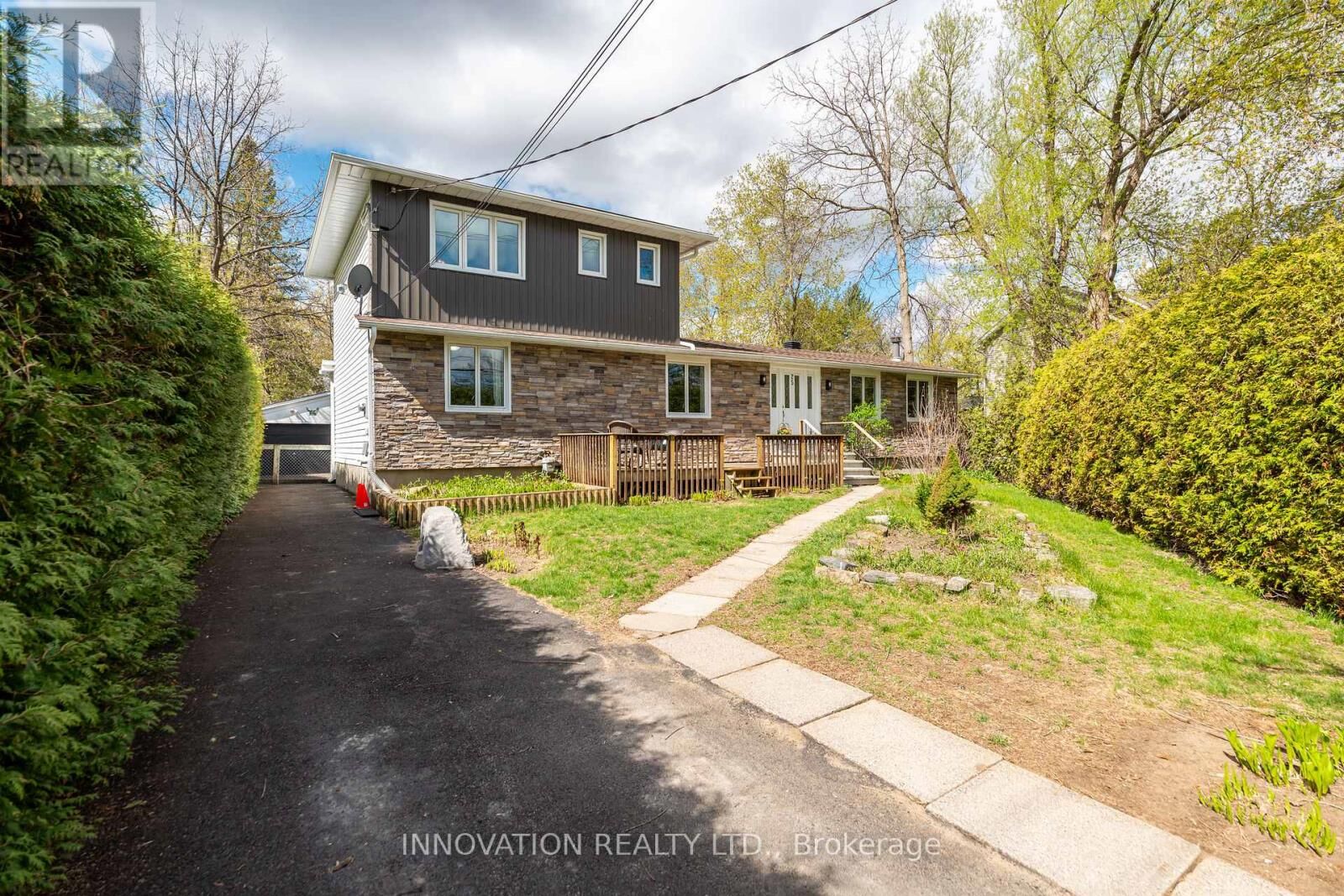 Property Photo:  25 King Street  ON K0A 2Z0 