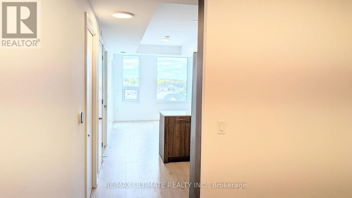 Property Photo:  2501 Saw Whet Boulevard 506  ON L6M 4G3 