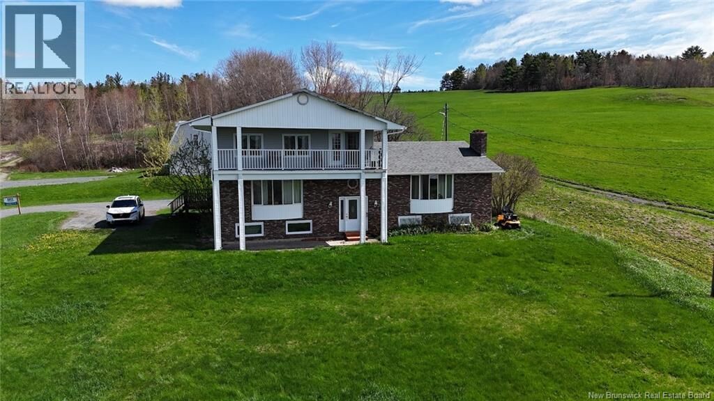 Property Photo:  36 Dean'S Lane  NB E3G 9N4 