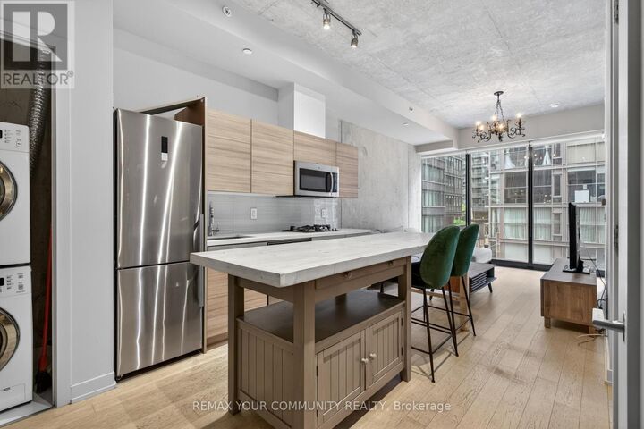 Property Photo:  11 Charlotte Street 204  ON M5V 2H5 