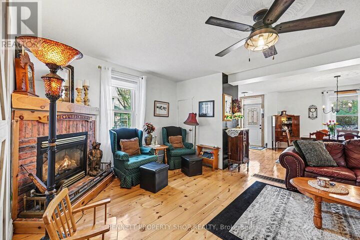 Property Photo:  827 River Road  ON K0A 1G0 