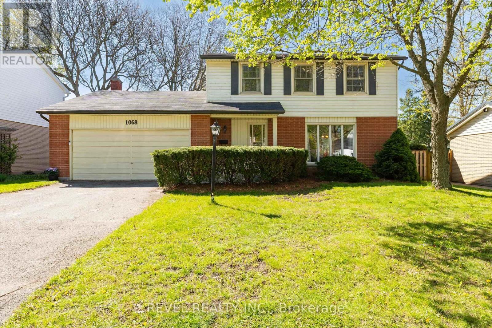 Property Photo:  1068 Prince George Road  ON N6H 4E1 