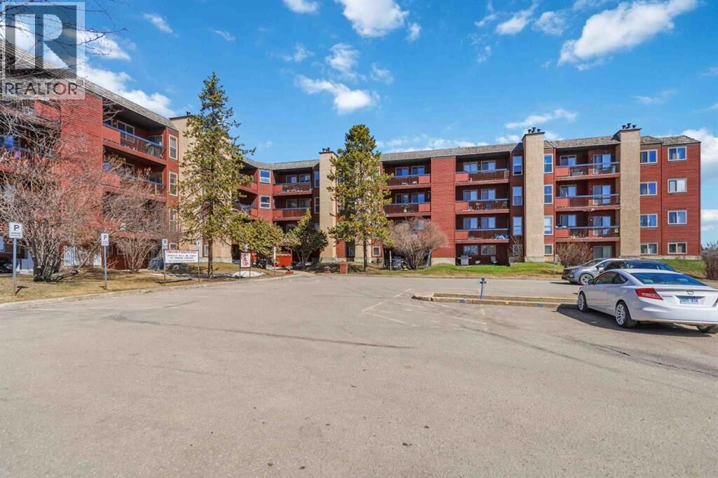 Property Photo:  610 Signal Road  AB T9H 3Z4 