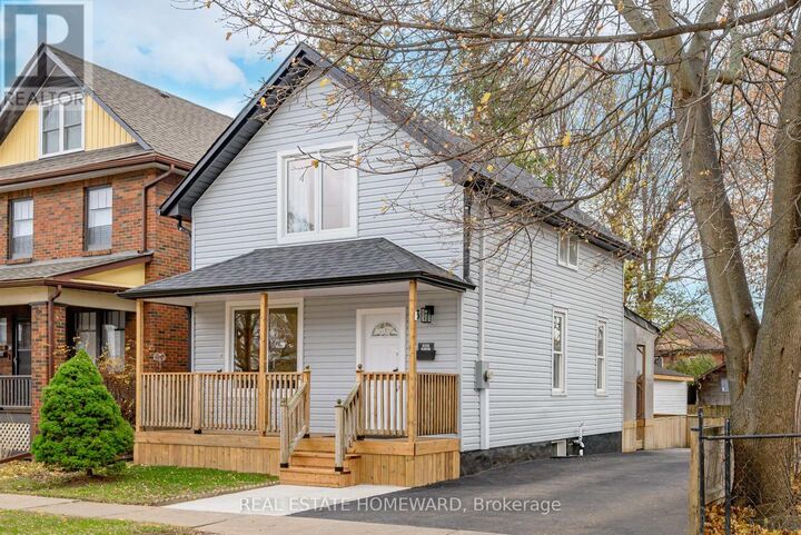 Property Photo:  93 Agnes Street  ON L1G 1V3 