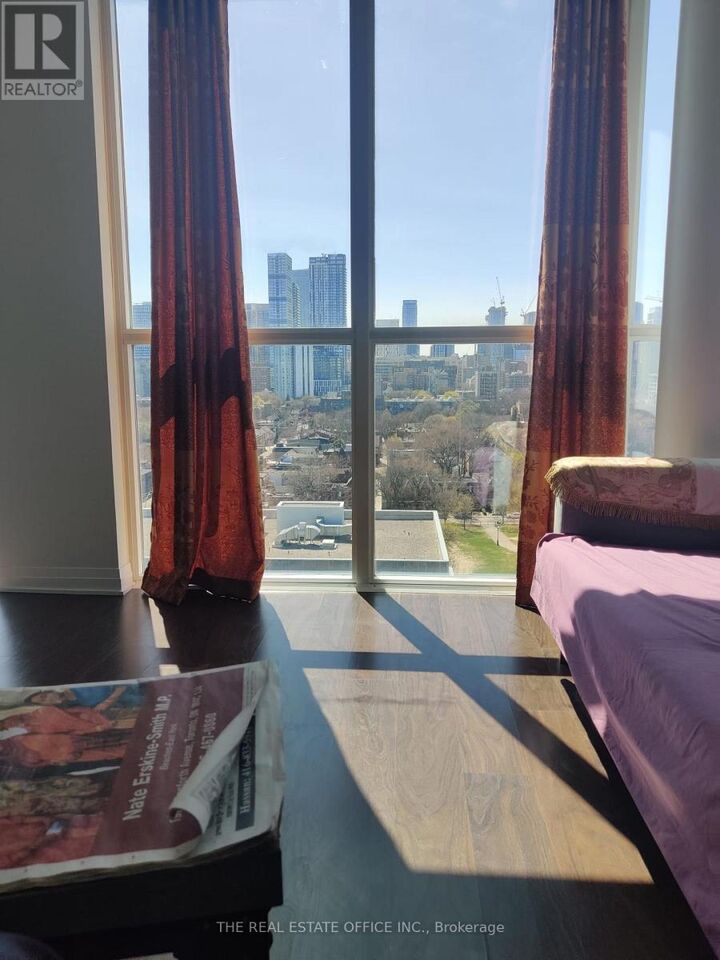 Property Photo:  25 Cole Street 1501  ON M5A 4M3 