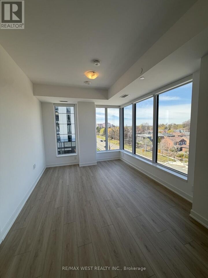 Property Photo:  7439 Kingston Road 518A  ON M1B 5S3 
