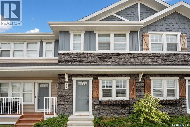 Property Photo:  1216 Pringle Way  SK S7T 0X5 