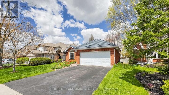 Property Photo:  45 Pheasant Run Drive  ON N1C 1E7 