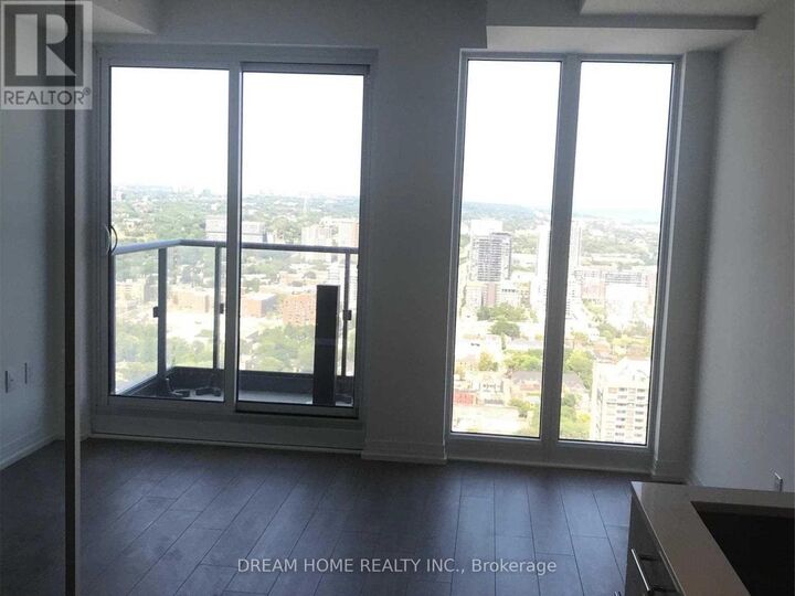 Property Photo:  251 Jarvis Street 4301  ON M5B 0C3 