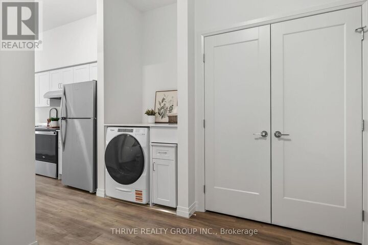 Property Photo:  373 Hill Street 211  ON N6B 1E3 