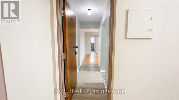 Property Photo:  12 Westmount Road 9  ON N2M 1R5 