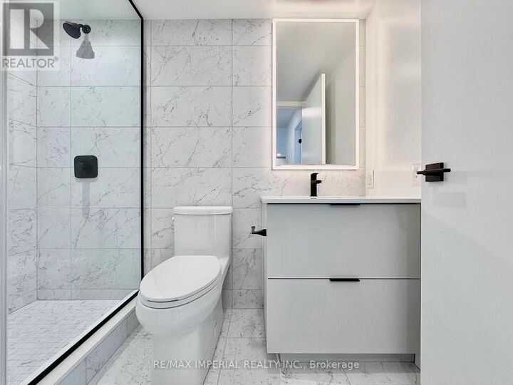 Property Photo:  603 Sherbourne Street 708  ON M4X 1W5 