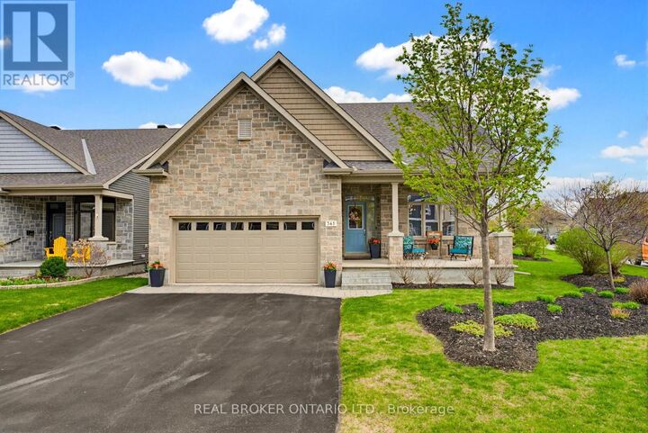 Property Photo:  341 Bobolink Ridge  ON K2V 0B9 