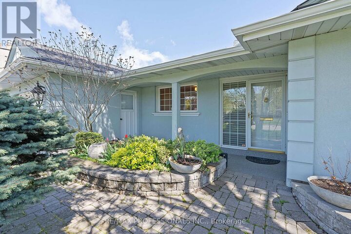 Property Photo:  3 Conifer Drive  ON M9C 1X3 