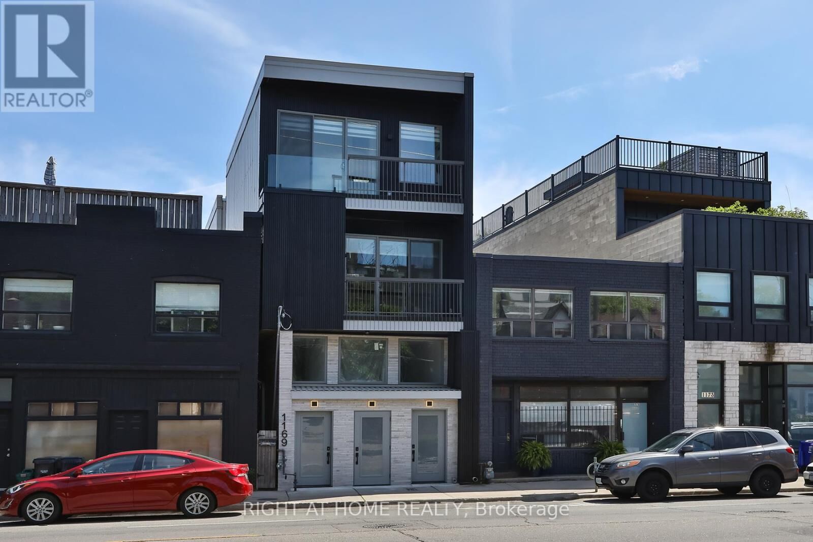Property Photo:  1169 Davenport Road Unit 4  ON M6H 2G6 