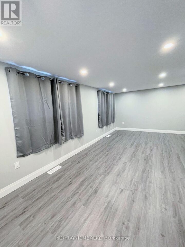 Property Photo:  12 Croydon Drive Lower Unit  ON L2M 1J2 
