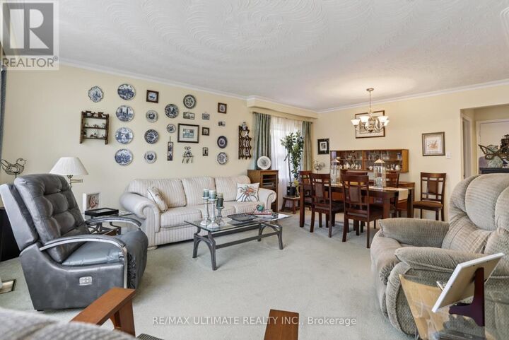 Property Photo:  122 Nelson Street  ON M1J 2W2 