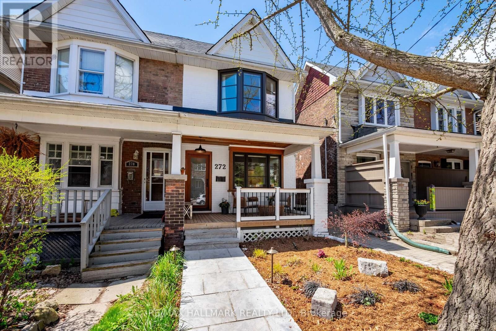 Property Photo:  272 Kenilworth Avenue  ON M4L 3S8 