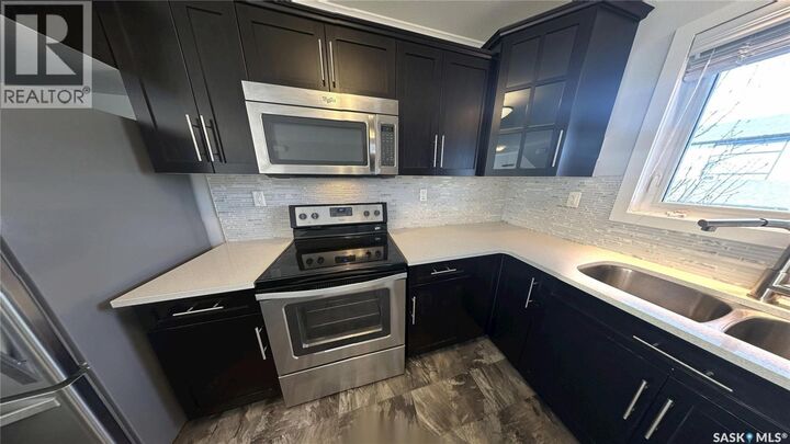 Property Photo:  271 250 Akhtar Bend  SK S7W 0W4 