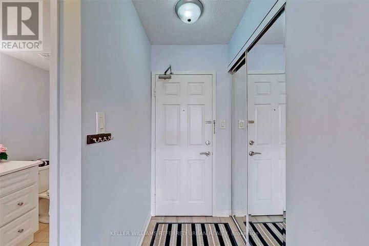 Property Photo:  309 Major Mackenzie Drive East 420  ON L4C 9V5 