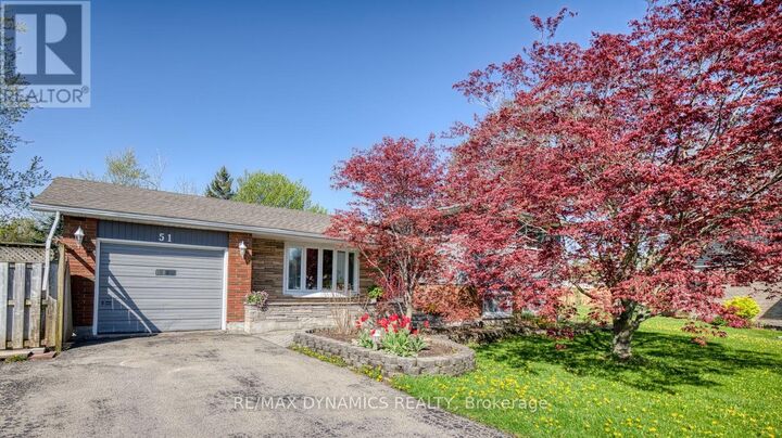 Property Photo:  51 Karen Crescent  ON L3C 2Y7 