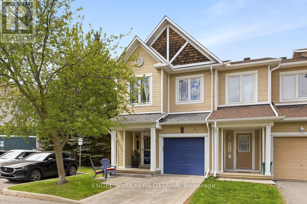 Photo de la propriété:  371 Hillsboro Private  ON K2M 3B1 