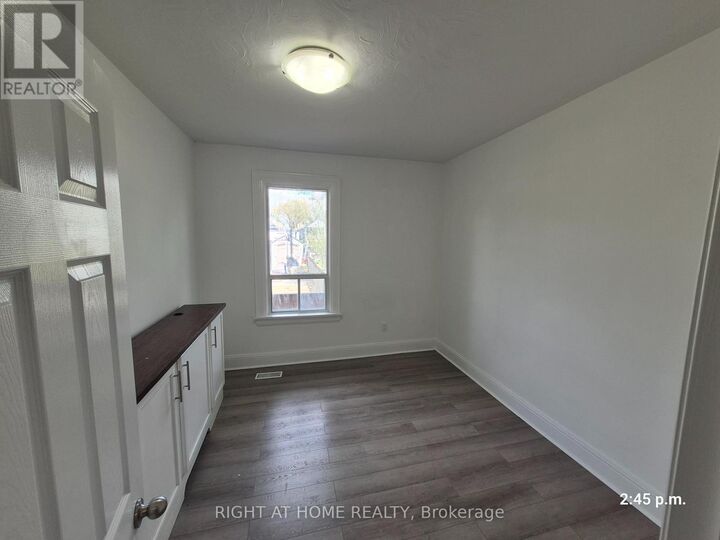 Property Photo:  307 Eulalie Avenue  ON L1H 2B6 