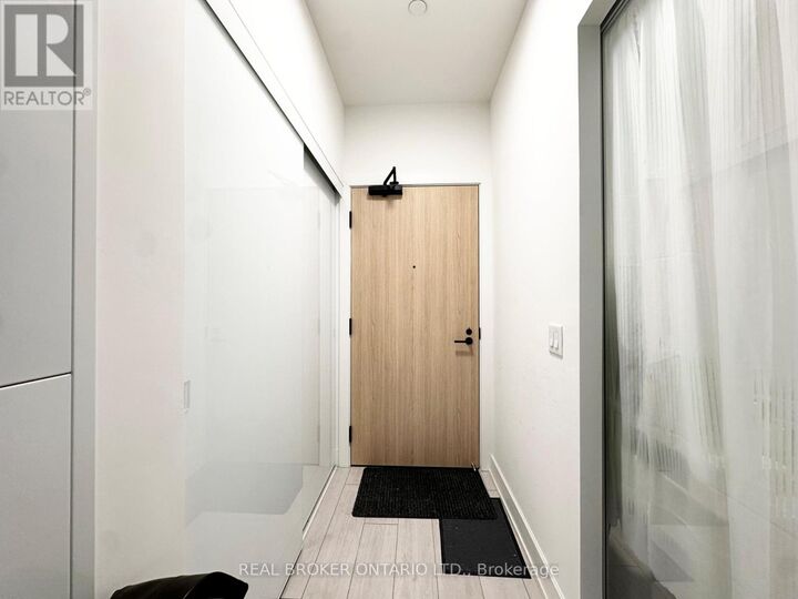Property Photo:  15 Mercer Street 818  ON M5V 1H2 