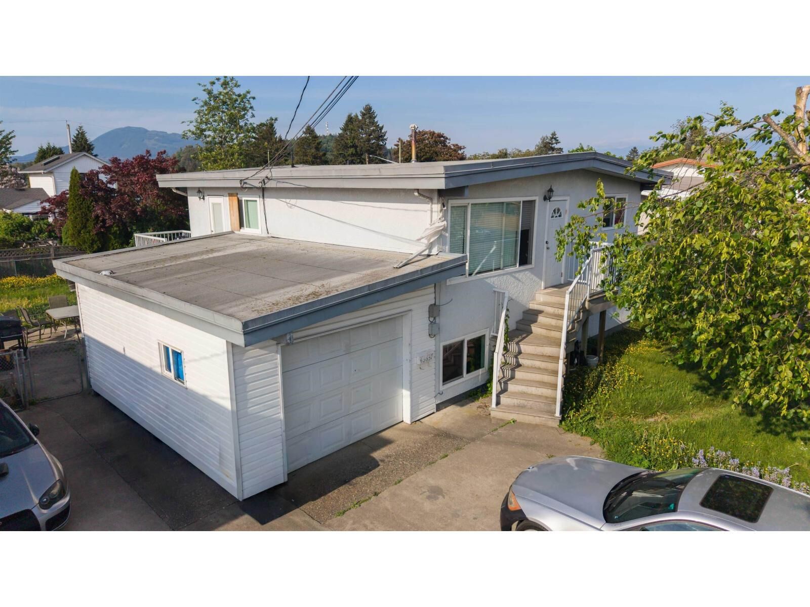 Property Photo:  46637 Andrews Avenue  BC V2P 2H9 