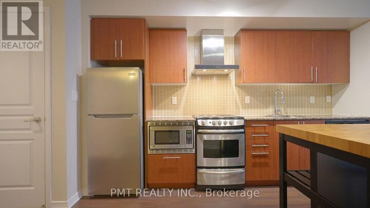 Property Photo:  352 Front Street West 721  ON M5V 0K3 