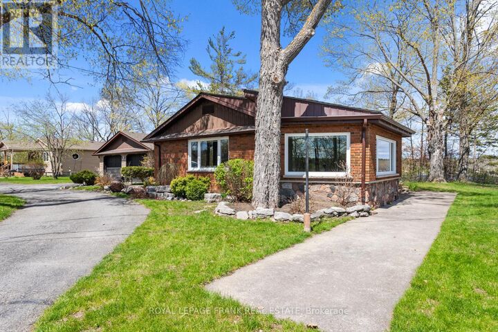 Property Photo:  115 King Street West  ON K0M 1A0 